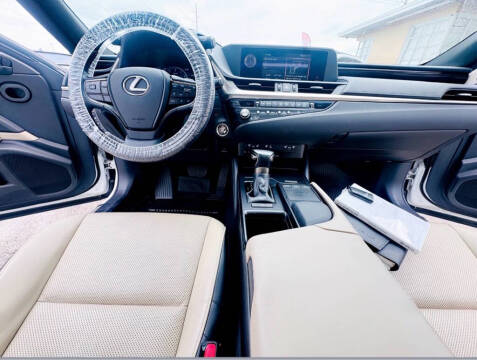 2021 Lexus ES 350