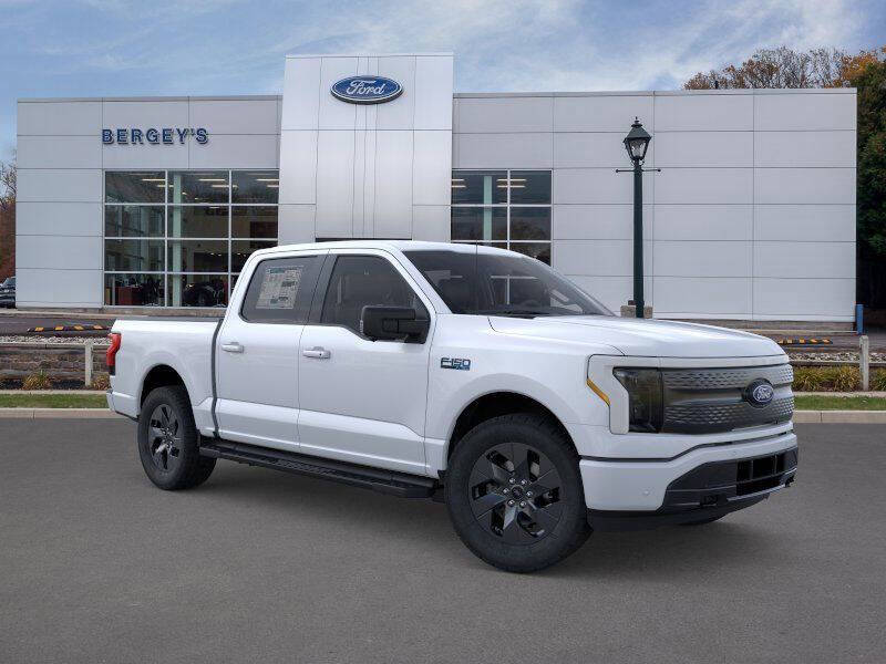 2025 Ford F-150 Lightning Flash