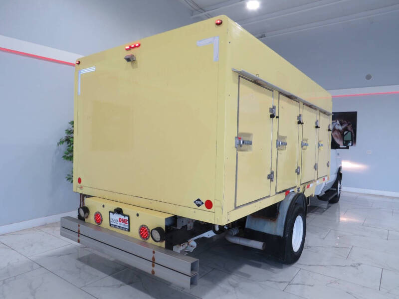 2019 Ford E-Series E-450 SD