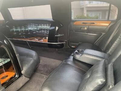 2005 Lincoln Town Car Executive