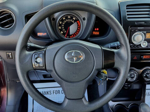 2010 Scion xD
