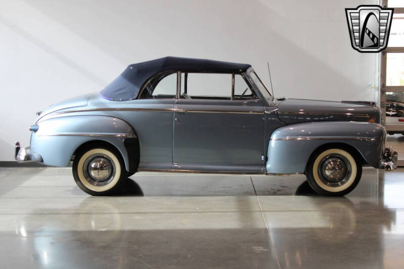 1947 Ford Super Deluxe