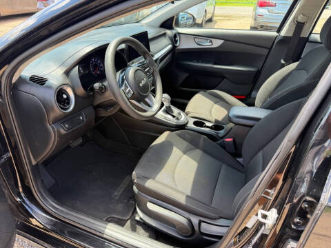2023 Kia Forte LX