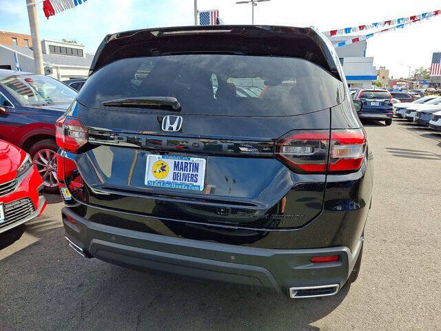 2025 Honda Pilot Black Edition