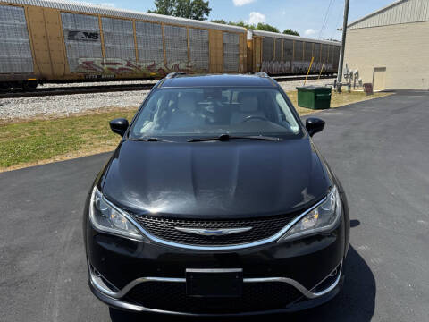 2019 Chrysler Pacifica Touring L