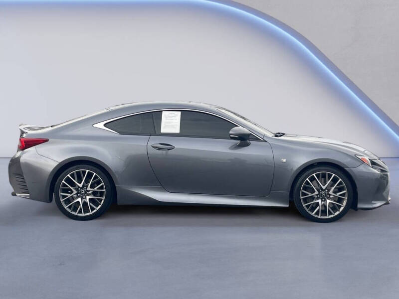 2017 Lexus RC 200t