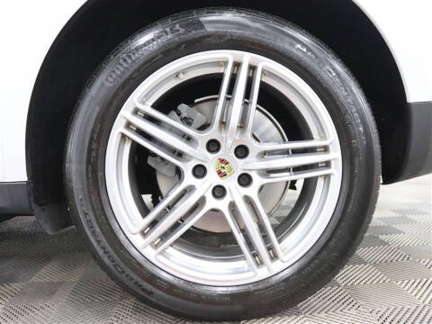 2020 Porsche Macan S