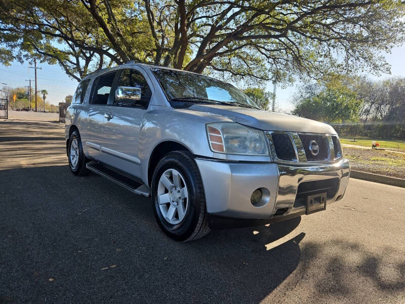 Nissan Armada's photo