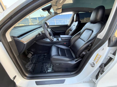 2023 Tesla Model Y Long Range
