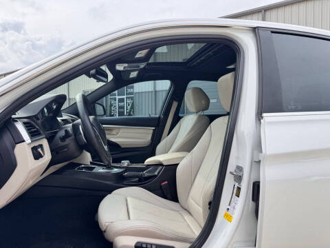2016 BMW 3 Series 328i
