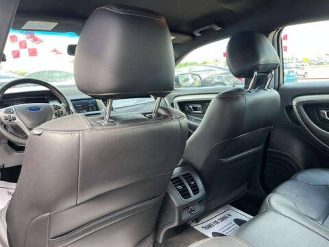 2015 Ford Taurus SEL