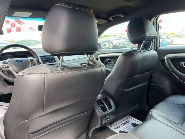 2015 Ford Taurus SEL