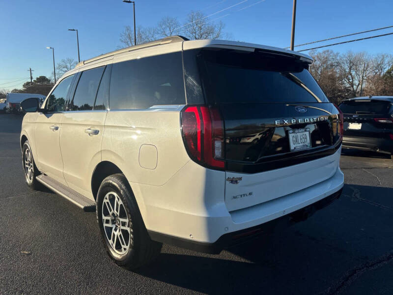 2025 Ford Expedition Active