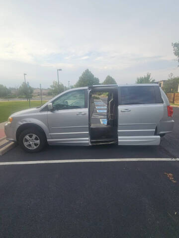 2011 Dodge Grand Caravan Crew