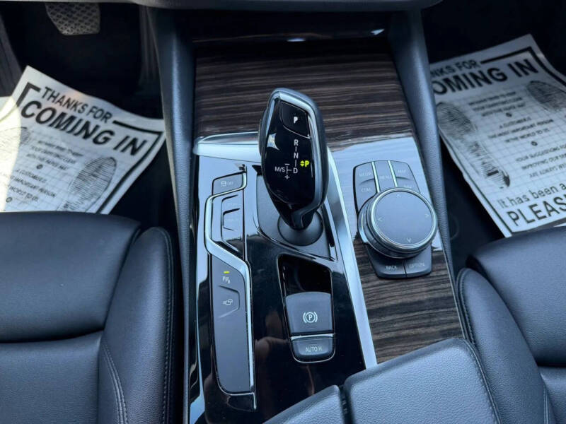 2019 BMW 5 Series 530i