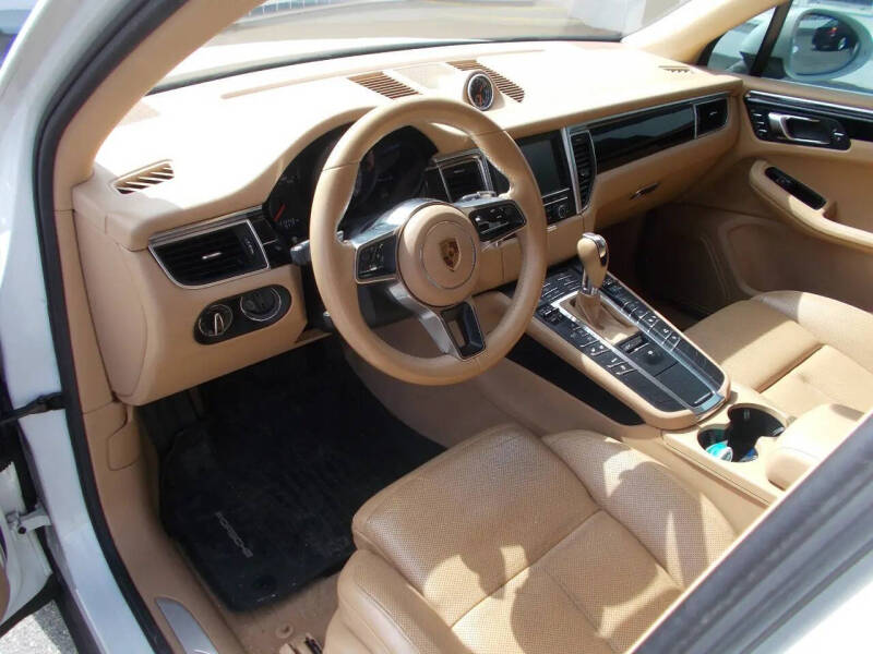 2016 Porsche Macan S
