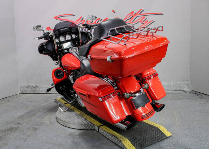 2017 Harley-Davidson Street Glide Special