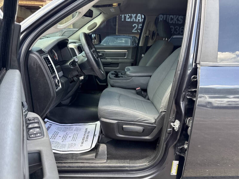 2016 RAM 1500 SLT