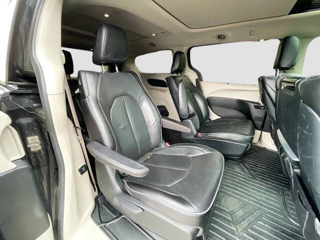 2018 Chrysler Pacifica Hybrid Limited