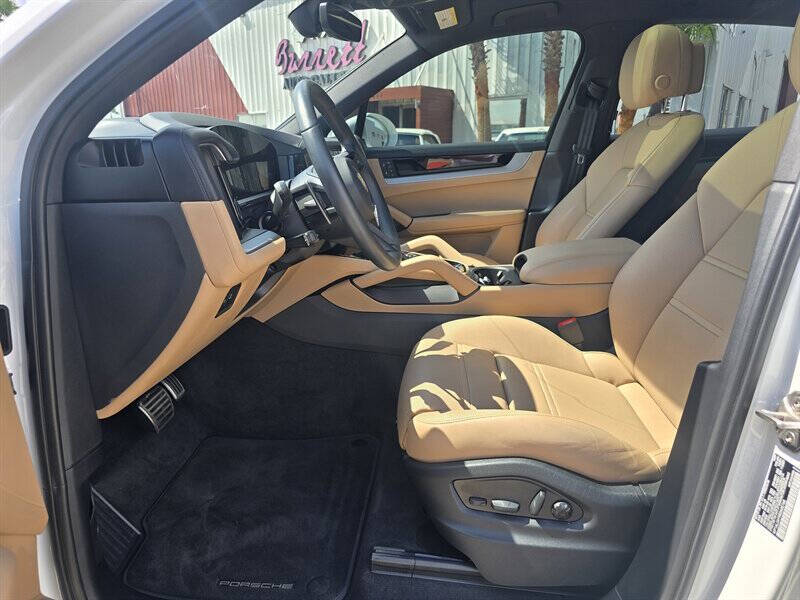 2024 Porsche Cayenne S