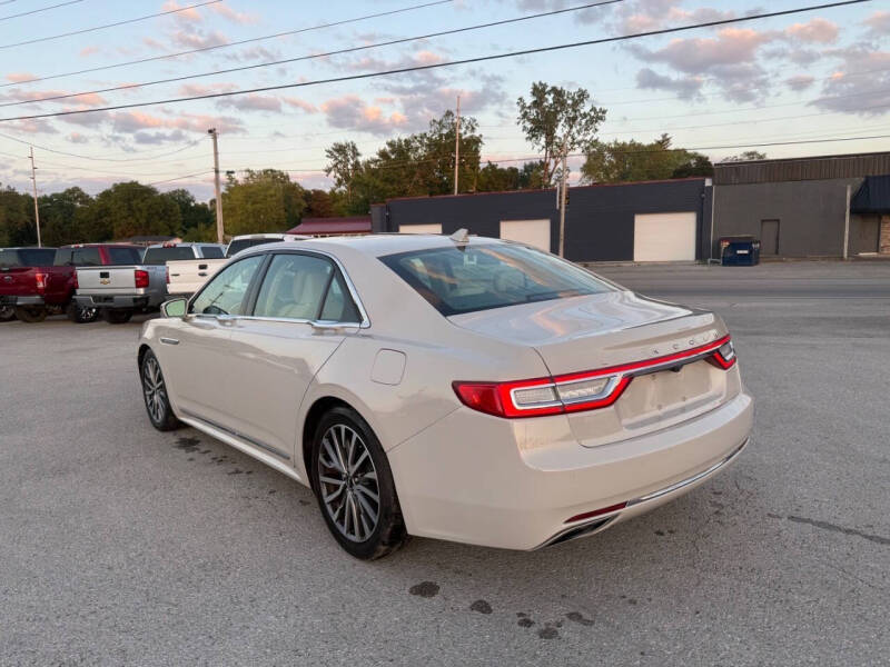 2019 Lincoln Continental Select