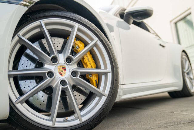 2020 Porsche 911 7
