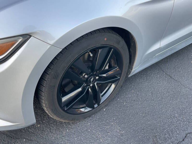 2016 Ford Mustang EcoBoost Premium