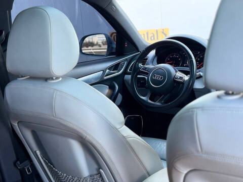 2015 Audi Q3 2.0T quattro Prestige