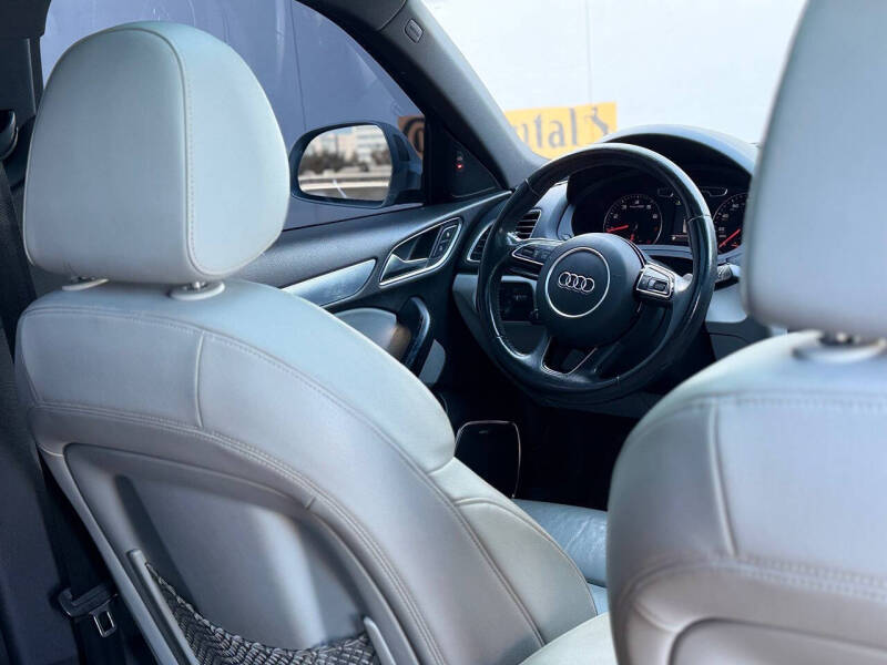 2015 Audi Q3 2.0T quattro Prestige