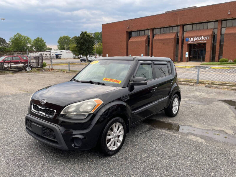 2012 Kia Soul +