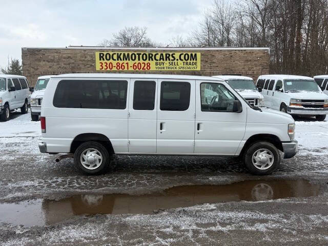 2014 Ford E-Series Econoline Wagon XL's photo