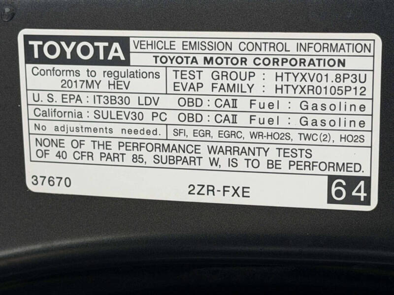 2017 Toyota Prius v Five