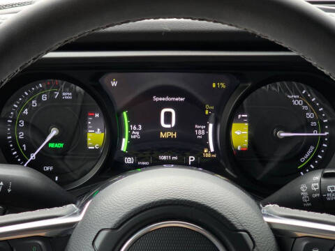 2025 Jeep Wrangler Sahara 4xe