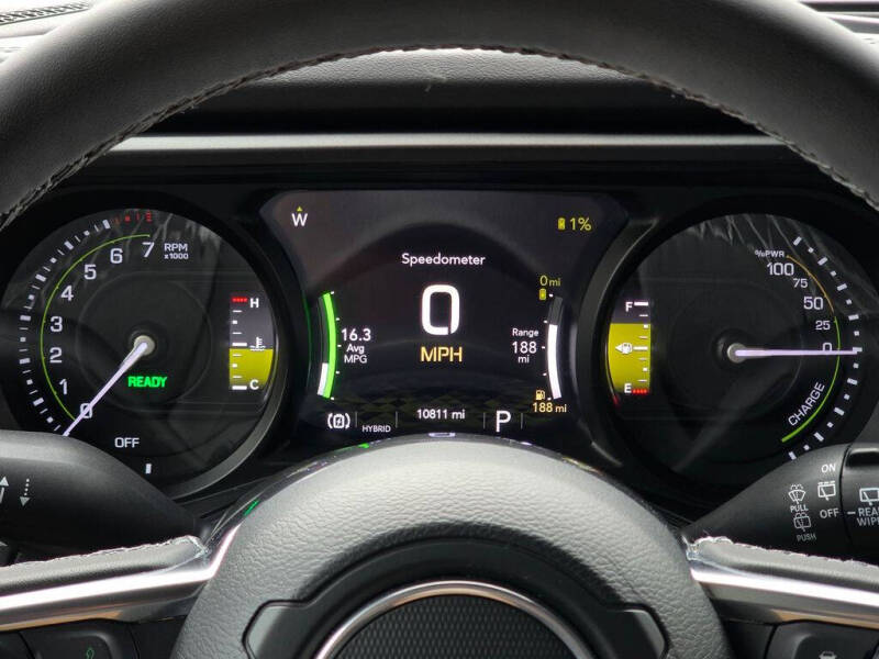 2025 Jeep Wrangler Sahara 4xe