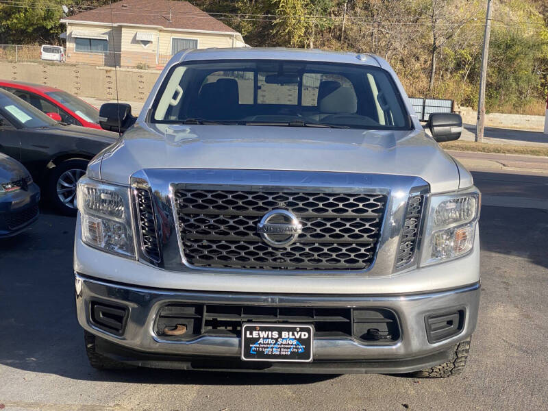 2018 Nissan Titan S