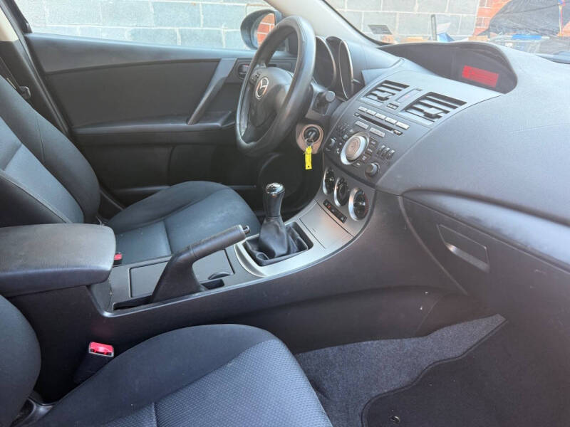 2010 Mazda MAZDA3 i Touring