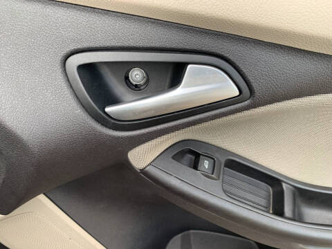 2014 Ford Focus SE