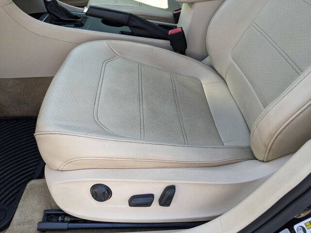 2015 Volkswagen Passat 15