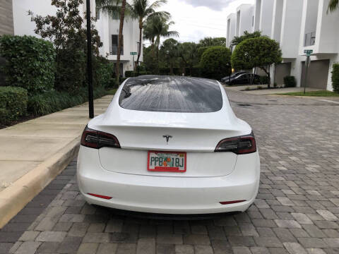 2021 Tesla Model 3 Standard Range Plus