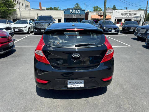 2013 Hyundai Accent SE