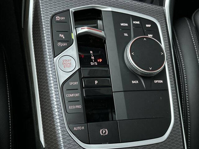 2025 BMW 3 Series 330i xDrive