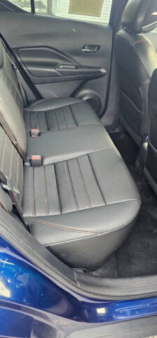 2019 Nissan Kicks SR