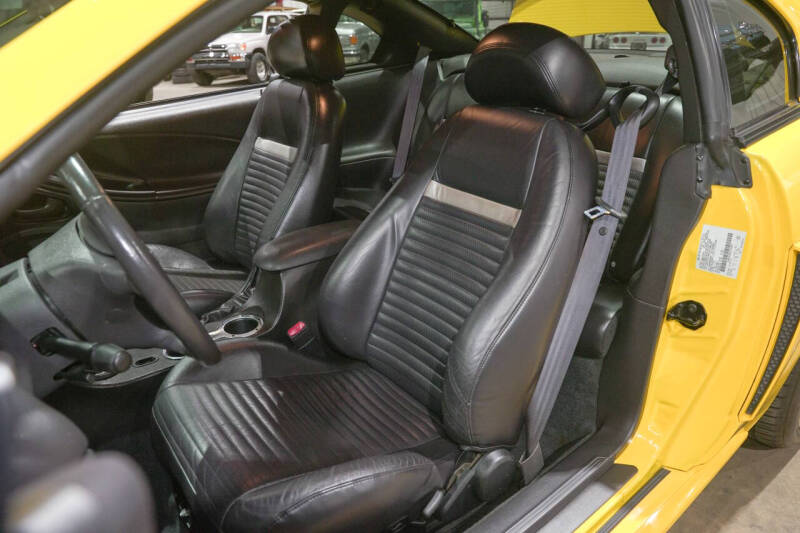 2004 Ford Mustang Mach 1 Premium