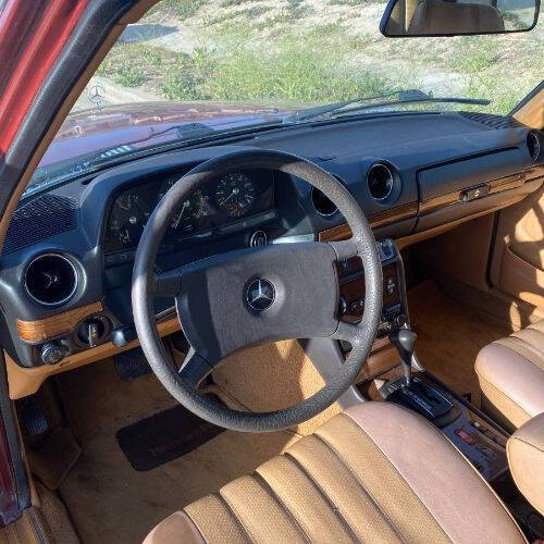 1982 Mercedes-Benz 300-Class