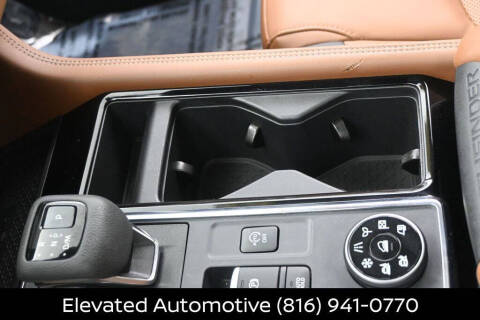 2023 Nissan Pathfinder Platinum