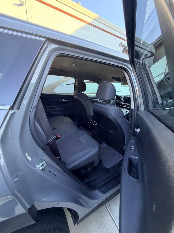 2021 Hyundai Santa Fe SE