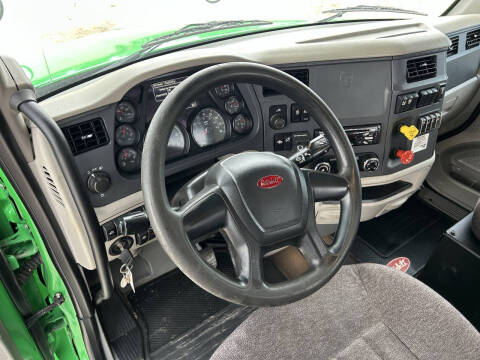 2020 Peterbilt 579 Road Tractor