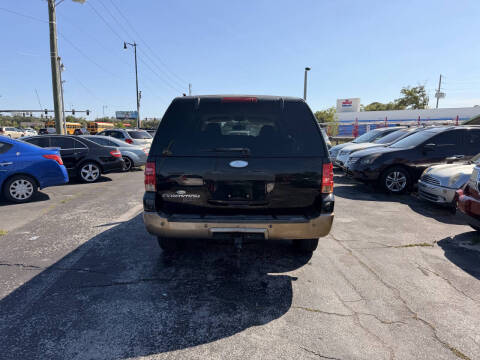 2004 Ford Expedition Eddie Bauer