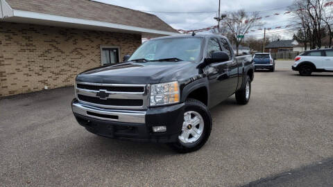 2009 Chevrolet Silverado 1500 for sale at Stark Auto Mall in Massillon OH