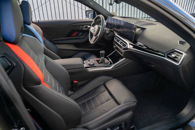 2024 BMW M2 28